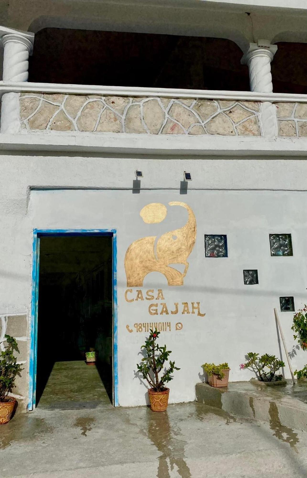 Casa Gajah Hotel Cuyo El Cuyo Exterior foto